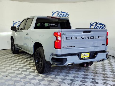 Used 2025 Chevrolet Silverado 1500 RST AWD/4WD image 2