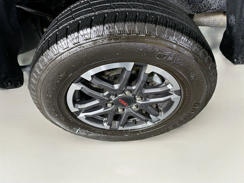 Used 2024 Toyota Tacoma TRD Sport w/ TRD Sport Upgrade Package AWD/4WD image 11