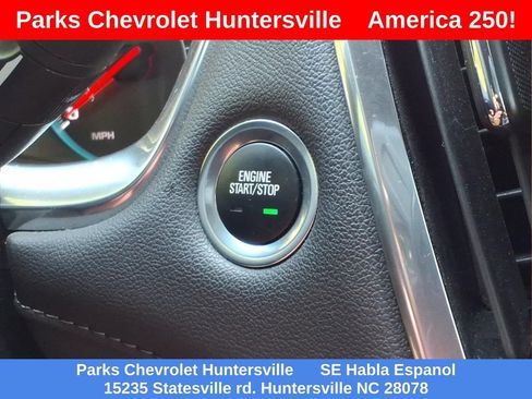 Certified 2022 Chevrolet Traverse LT FWD image 10