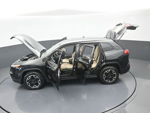 Used 2016 Jeep Cherokee Sport AWD/4WD image 59