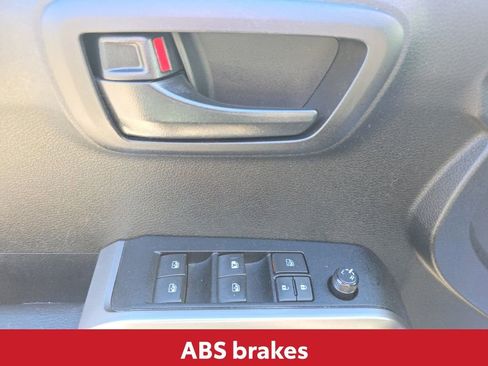 Used 2022 Toyota Tacoma SR5 image 20