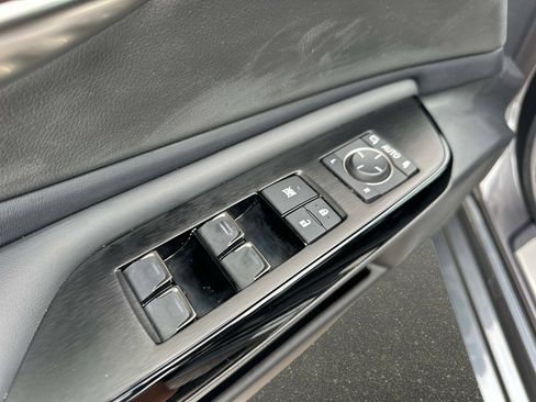 Used 2024 Lexus ES 350 w/ Technology Package image 18