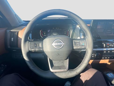 New 2026 Nissan Pathfinder Platinum image 11