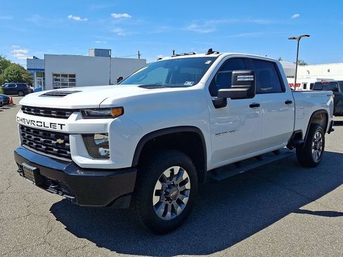 Certified 2022 Chevrolet Silverado 2500 Custom w/ Custom Convenience Package AWD/4WD image 3