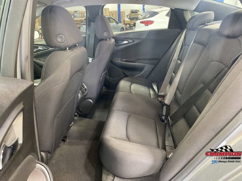 Used 2024 Chevrolet Malibu LT FWD image 31