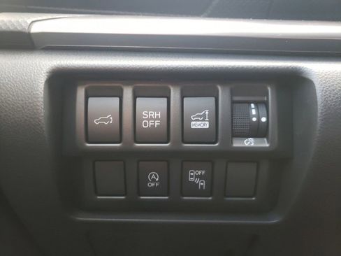 Used 2023 Subaru Forester Premium image 7