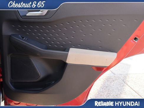 Used 2020 Ford Escape SE FWD image 11
