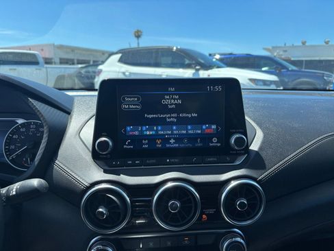 Used 2025 Nissan Sentra SV image 20