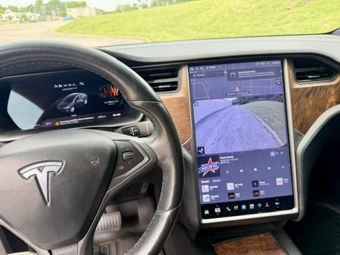Used 2020 Tesla Model X Long Range AWD/4WD image 12