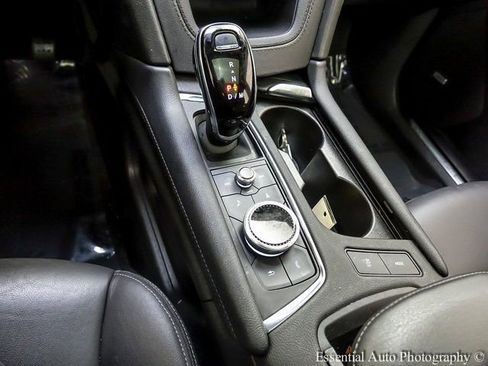 Certified 2025 Cadillac XT5 Premium Luxury image 18