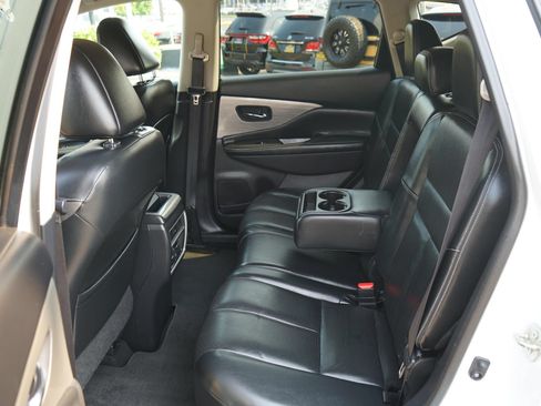 Used 2016 Nissan Murano SL AWD/4WD image 17