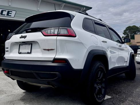 Used 2019 Jeep Cherokee Trailhawk w/ Comfort/Convenience Group AWD/4WD image 4