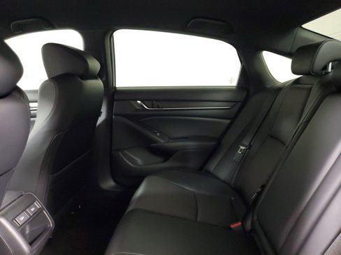 Used 2022 Honda Accord Sport image 8