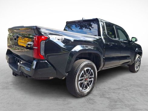 Used 2025 Toyota Tacoma TRD Sport AWD/4WD image 6