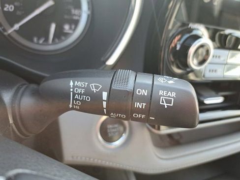 Certified 2021 Toyota Highlander Platinum image 25