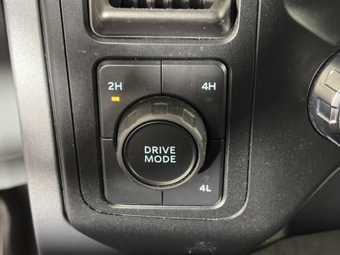 Used 2024 Ford F150 XLT image 25