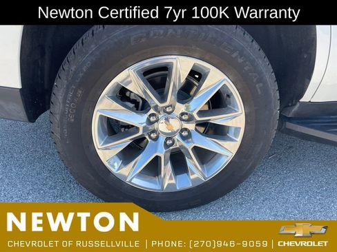 Used 2025 Chevrolet Tahoe Premier AWD/4WD image 42