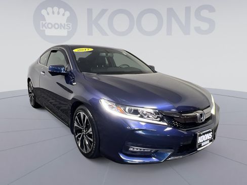 Used 2017 Honda Accord EX-L image 2