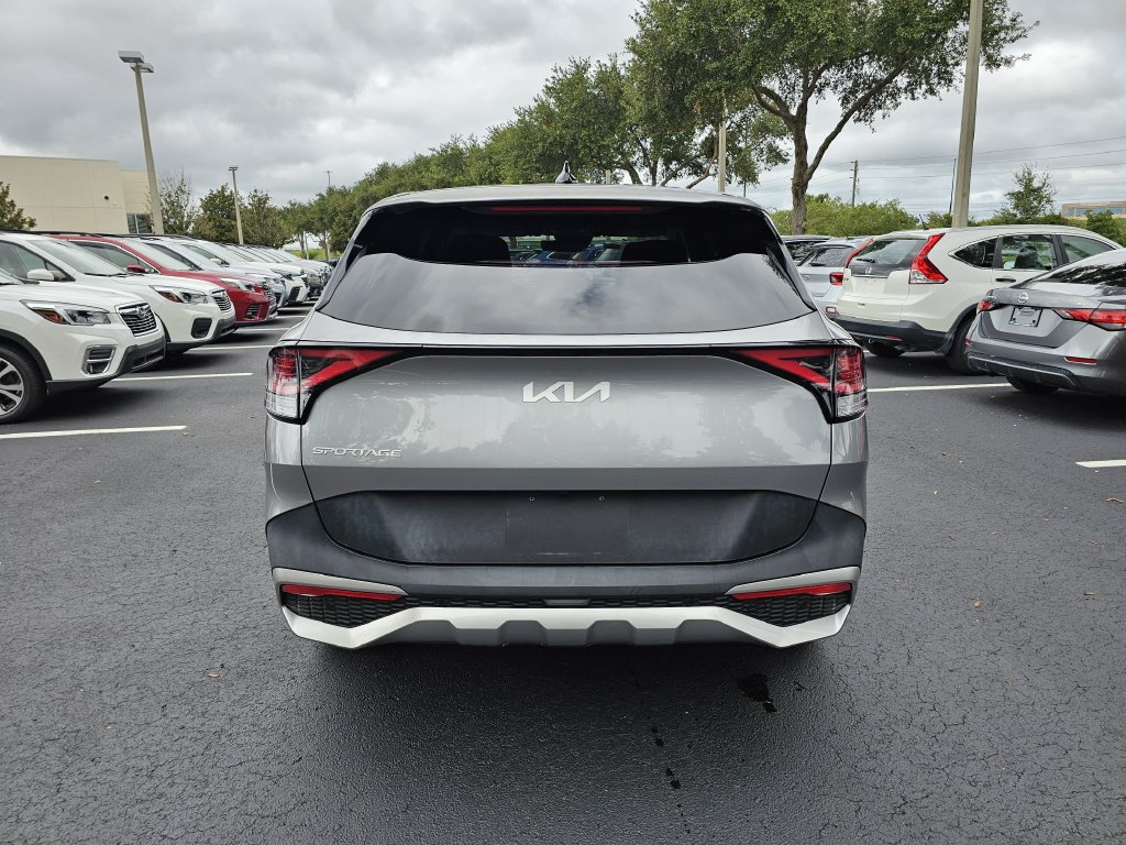 Used 2023 Kia Sportage LX FWD image 4