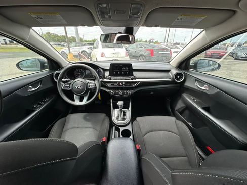 Used 2021 Kia Forte Sedan FWD image 2