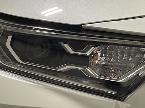 Used 2021 Toyota RAV4 XSE AWD/4WD image 7