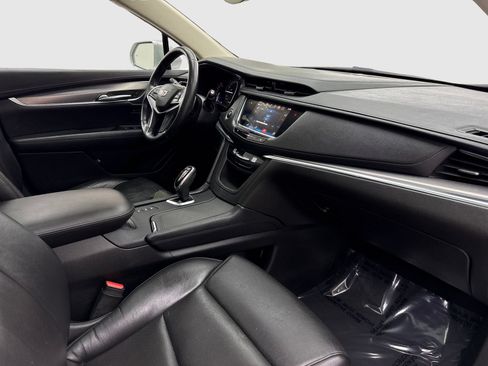 Used 2019 Cadillac XT5 Premium Luxury AWD/4WD image 41