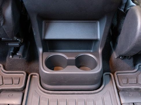 Used 2021 Toyota Sienna XSE image 17