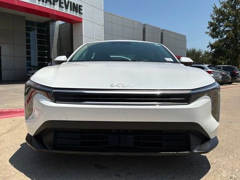 Used 2025 Kia K4 FWD image 3