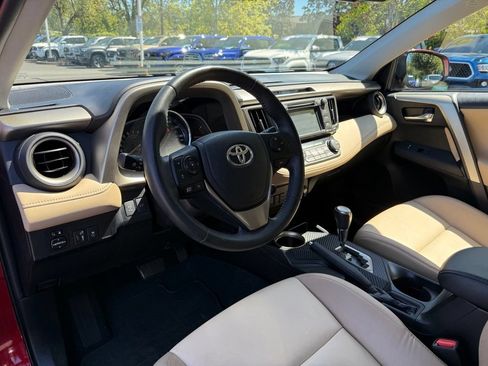 Used 2014 Toyota RAV4 Limited AWD/4WD image 12