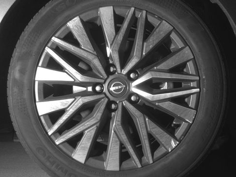 Used 2025 Nissan Altima 2.5 SV image 13