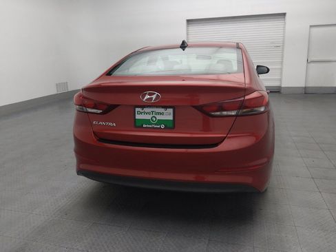 Used 2017 Hyundai Elantra SE image 7