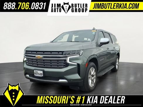 Used 2023 Chevrolet Suburban Premier AWD/4WD image 1