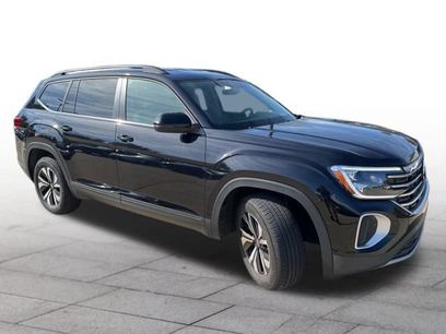Used 2025 Volkswagen Atlas SE