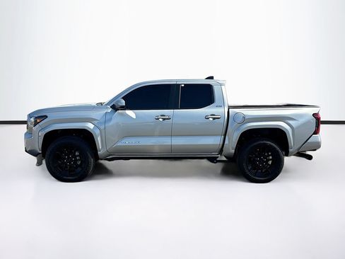 Certified 2026 Toyota Tacoma SR5 AWD/4WD image 8