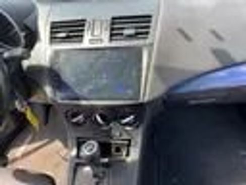 Used 2012 MAZDA MAZDA3 i Touring image 15