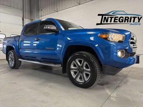 Used 2018 Toyota Tacoma Limited AWD/4WD image 1