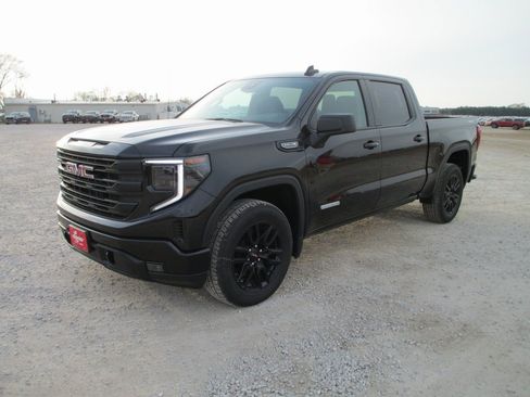 New 2026 GMC Sierra 1500 Elevation image 8