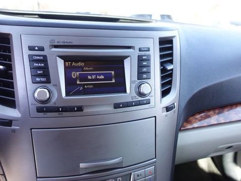 Used 2012 Subaru Outback 3.6R Limited image 17