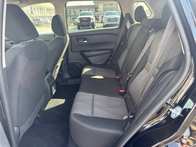 Used 2025 Nissan Rogue SV FWD image 22