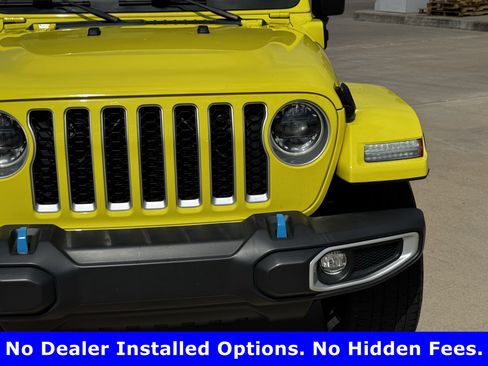 Used 2023 Jeep Wrangler Unlimited Sahara AWD/4WD image 5