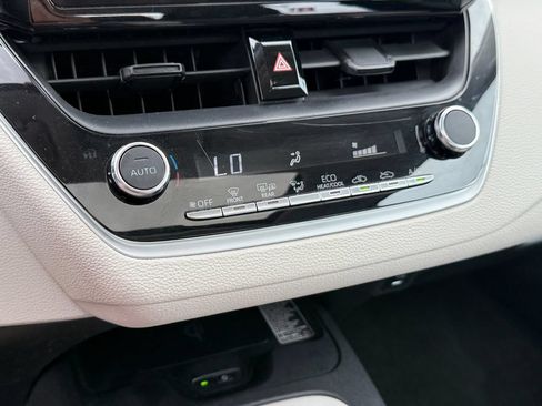 Certified 2024 Toyota Corolla LE w/ LE Premium Package FWD image 35