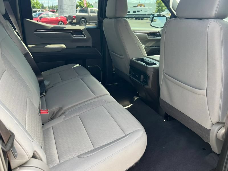 Used 2023 Chevrolet Silverado 1500 RST w/ Protection Package AWD/4WD image 9