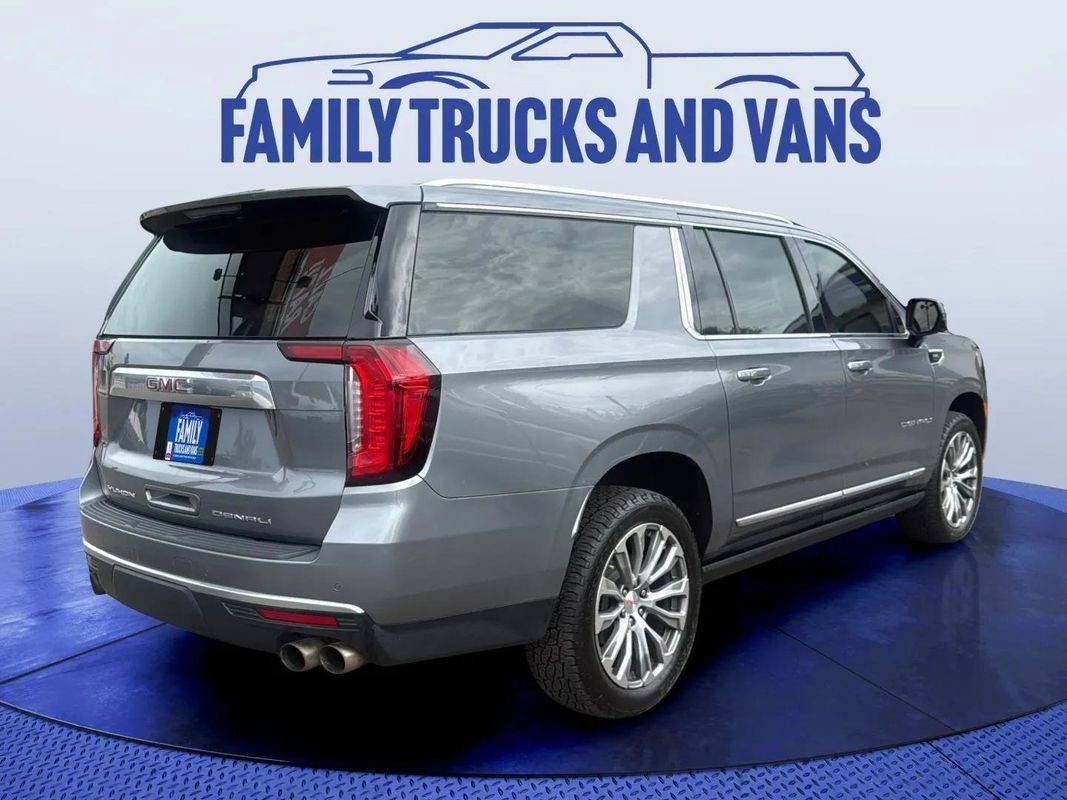 Used 2022 GMC Yukon XL Denali AWD/4WD image 5