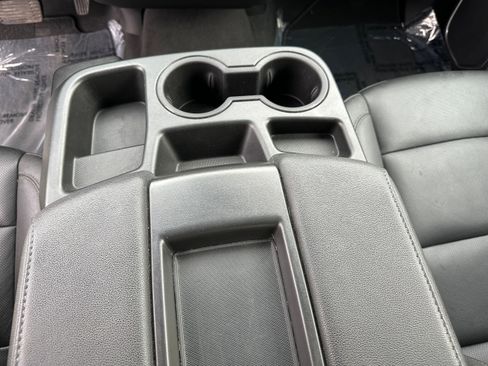 Used 2025 GMC Sierra 1500 SLT image 32