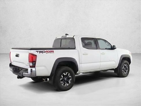Used 2023 Toyota Tacoma TRD Off-Road AWD/4WD image 7