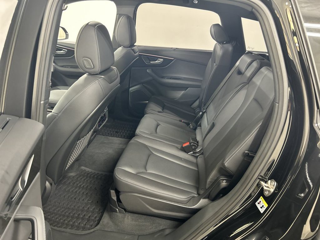 Used 2025 Audi Q7 3.0T Premium Plus w/ Premium Plus Package AWD/4WD image 21