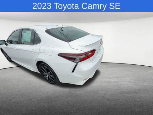 Used 2023 Toyota Camry SE AWD/4WD image 7