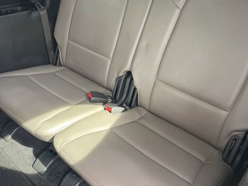 Used 2018 Hyundai Santa Fe Limited FWD image 14