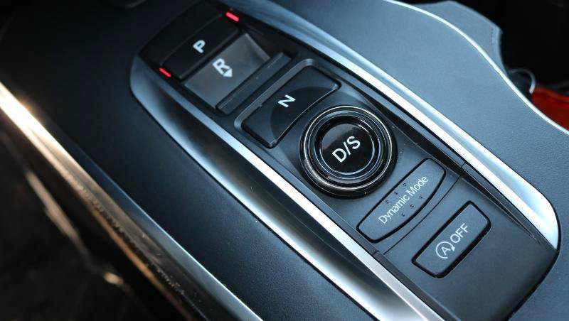 Used 2020 Acura MDX SH-AWD image 15