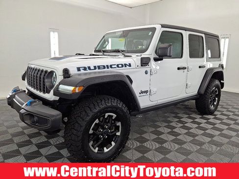 Used 2024 Jeep Wrangler Rubicon image 1